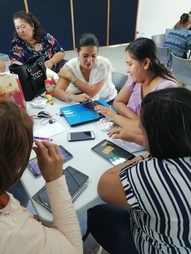 Iniciamos los talleres de verano para la formación de docentes que participarán del proyecto <a href="/ProFuturo_/">ProFuturo</a> en el #2019 #auladigital en #PanamáOeste