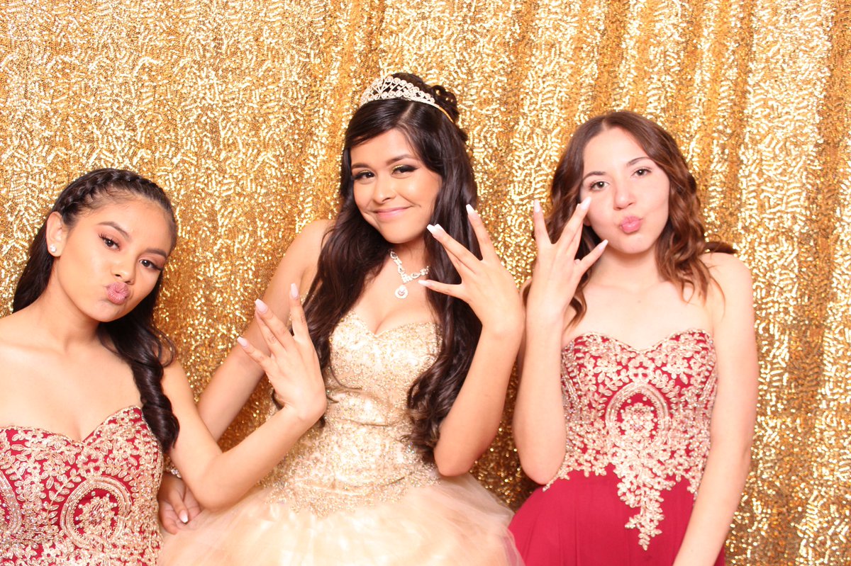 eyphotobooth's tweet photo. Natalie’s XV

#quince #xv #esevestido #fifteenandfabulous #quinceañera #sweet15 #quinceanera #quince #xv #party #fiesta #love #birthday #fashion #15 https://t.co/A2MZMuNVBO