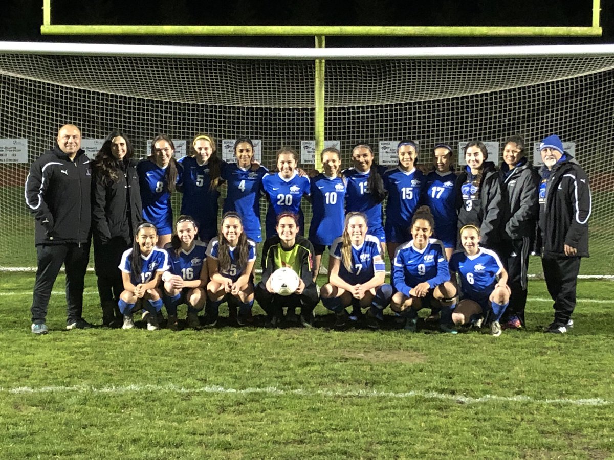 Sierra_Ath_Dept's tweet photo. Congrats to the Girls ⚽️ team!!! Today’s match secures them a Valley Oak League Championship!!! 🐺💙✊@PackGoals #SierraProud https://t.co/TkbbcCvDyk
