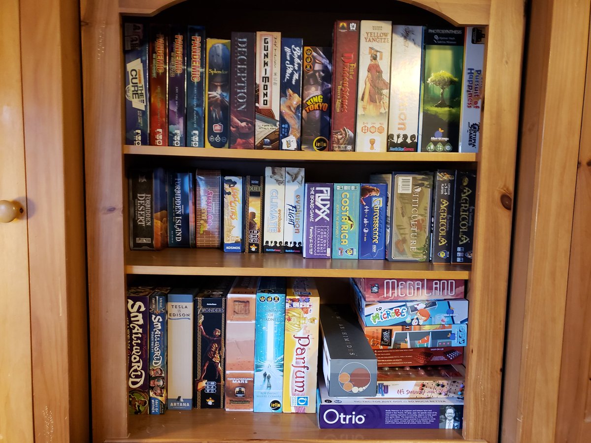erinnrichardson's tweet photo. One of my many shelves of games. Let's see yours! Some that I reviewed for @meeplegamers are on here. Can you find them all? https://t.co/rHXc5h96ET