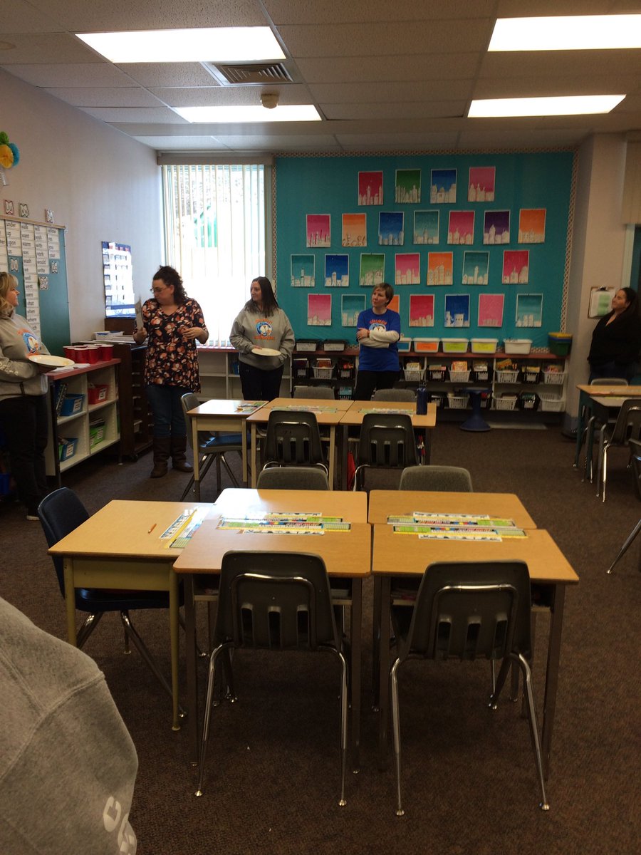 Amazing staff meeting today going into everyone's classrooms and sharing what we are doing with core competencies and successful learner traits. #schoolcommunity #schoolculture #workingtogether #successfullearnertraits #sd67 @successlearners <a href="/ledwards13/">Lisa Edwards</a>