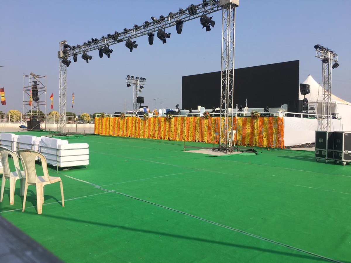 highbrowav's tweet photo. The Kondapalli Fort Utsav was witnessed by a large number of people. After renovating it, the State government is developing Kondapalli Fort as a major tourist attraction. 
Highbrow AV is glad to be AV partner to such an amazing event.
#HighbrowAV #Kondapalli #Fort #AV_Partner https://t.co/tBGBsQuAtB