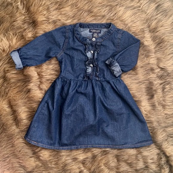 MissNis71's tweet photo. So good I had to share! Check out all the items I'm loving on @Poshmarkapp #poshmark #fashion #style #shopmycloset #davidtate #covergirl #uspoloassn: https://t.co/x7bEF8EMc2 https://t.co/x6nuWctIhb