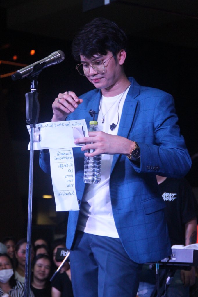 buwiphada's tweet photo. ส่วนตัวคิดว่าติดแบบนี้ก็ดีนะ 555เหมาะดี ความกันลืมของธนนท์ #nontfam #Nonttanont 📸@buwiphada https://t.co/Gba1QS0M5k