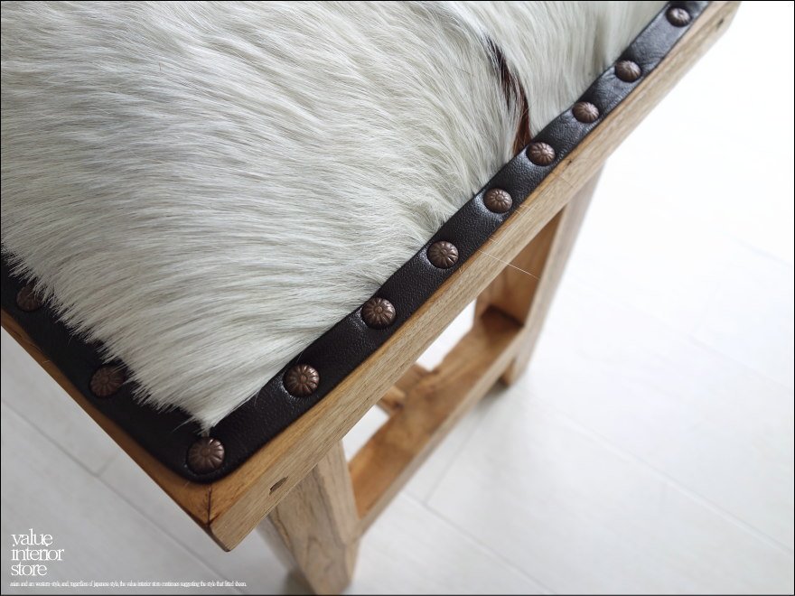 valueinterior's tweet photo. オールドチーク総無垢材のフレームに、座面には本皮のハラコ張りとなっています。( size : W115 x D35 x H49cm )
https://t.co/uqj4G1EfGO
https://t.co/4XgJ0gk3g1
#長椅子 #ベンチ #ハラコ #毛皮 #椅子 #イス #無垢 #手づくり #オールドチーク #バリューインテリアストア #valueinteriorstore https://t.co/JMAIpUw9H5