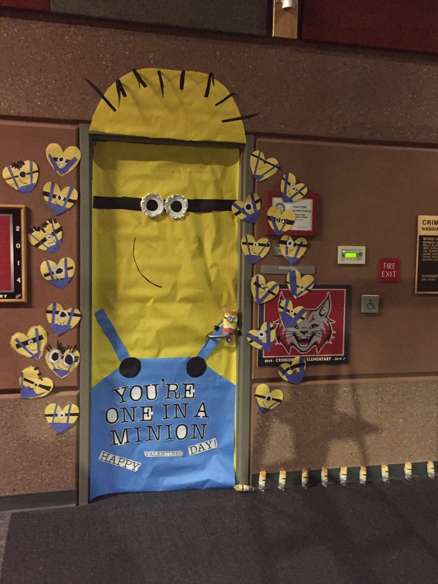 cveslittlecats's tweet photo. Annual tradition-heart attacking the principal’s door! #oneinaminion #happyearlyvalentines #cveslittlecats #explorecreatediscover https://t.co/ZDyU9pHqsq