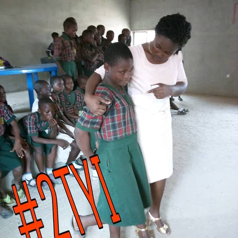 TheSafetyChic's tweet photo. Meet @ChefMotty our Volunteer facilitator for the Train Them Young Initiative #2TYI our initiative that teaches children across the country safety tips.

Within a short time on the team, she has impacted school children in different schools in Ibadan. Well done 👏👏👏 https://t.co/ymNOEeoOWF