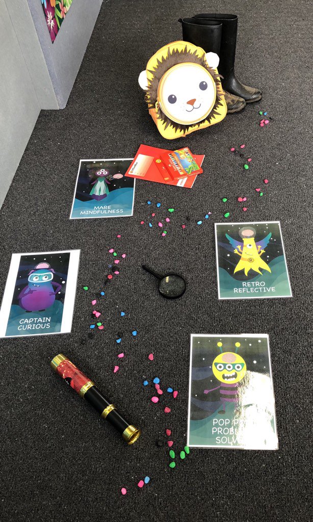 kellycostlow71's tweet image. 1st day with my new class. We are explorers. I see I think I wonder. @PsElderslie @Clarke4535 #learningdispositions