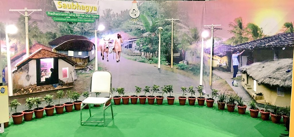 RECLindia's tweet image. Join us at #DistribueLec, Bombay Exhibition Center, hall no.4 to witness the Integrated Power Pavilion of Ministry of Power, showcasing various schemes and initiatives undertaken by CPSUs in the #Distribution Sector. 🔌⚡💡 

@MinOfPower