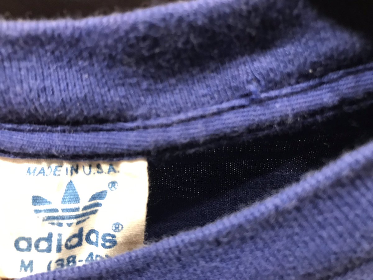 Outside Kawasaki Used Adidas Long Tee Shirts Made In Usa Size M Price 4900 Tax Adidas アディダス アメリカ製 Madeinusa ロンティー 長袖 川崎駅 川崎駅東口 アパレルセレクトショップ ウェアハウス 道挟んで向かい側 新品 古着