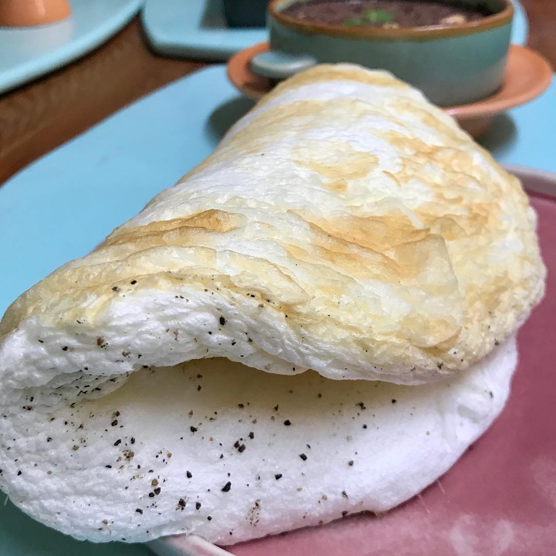 #Repost <a href="/suneetakanga/">suneetakanga</a> 
.
Fluffy white omelettes and dark chocolate oats. 
.
I never knew breakfast could be so healthy AND tasty!
.
#JamjarDiner #Loveforfood #jjfamily #Bandra #Andheri #Happytime #Foodies #Fluffyomlettes #Breakfast