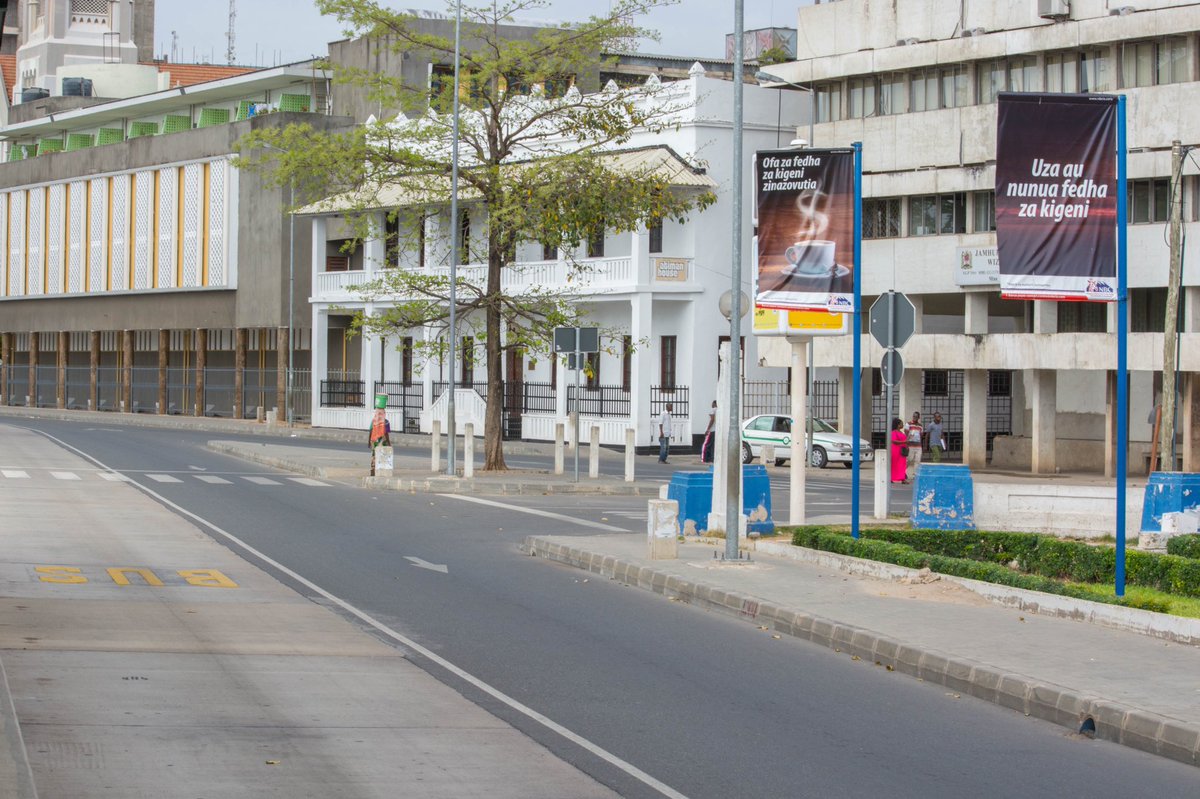 indaressalaam's tweet photo. Name this street! #Daressalaam #Urban #Tourism #Tanzania https://t.co/21WQuZ4gfr
