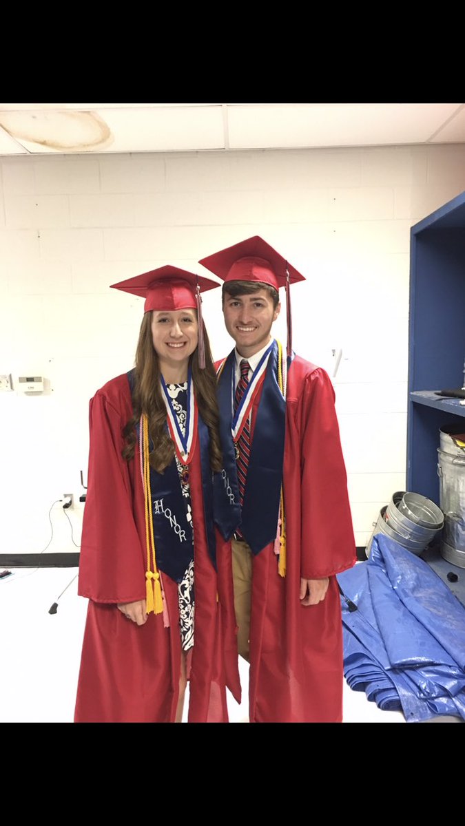 BrennerGentry's tweet photo. Wow... 4 years. I can not believe you have dealt with me this long. I loved you in band, at Disney, at graduation, and even more today. I am so happy you have stuck it out with me, and I look forward to so many more years. I love you @KaraUnderwood17 #4yearsdown #krenner https://t.co/PdB6eUYfI9
