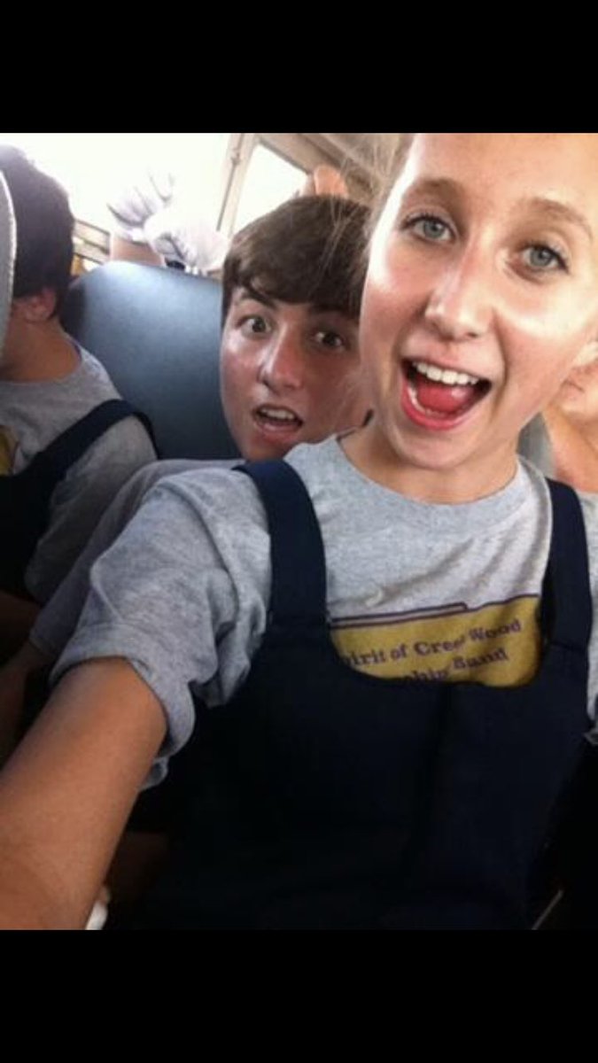 BrennerGentry's tweet photo. Wow... 4 years. I can not believe you have dealt with me this long. I loved you in band, at Disney, at graduation, and even more today. I am so happy you have stuck it out with me, and I look forward to so many more years. I love you @KaraUnderwood17 #4yearsdown #krenner https://t.co/PdB6eUYfI9