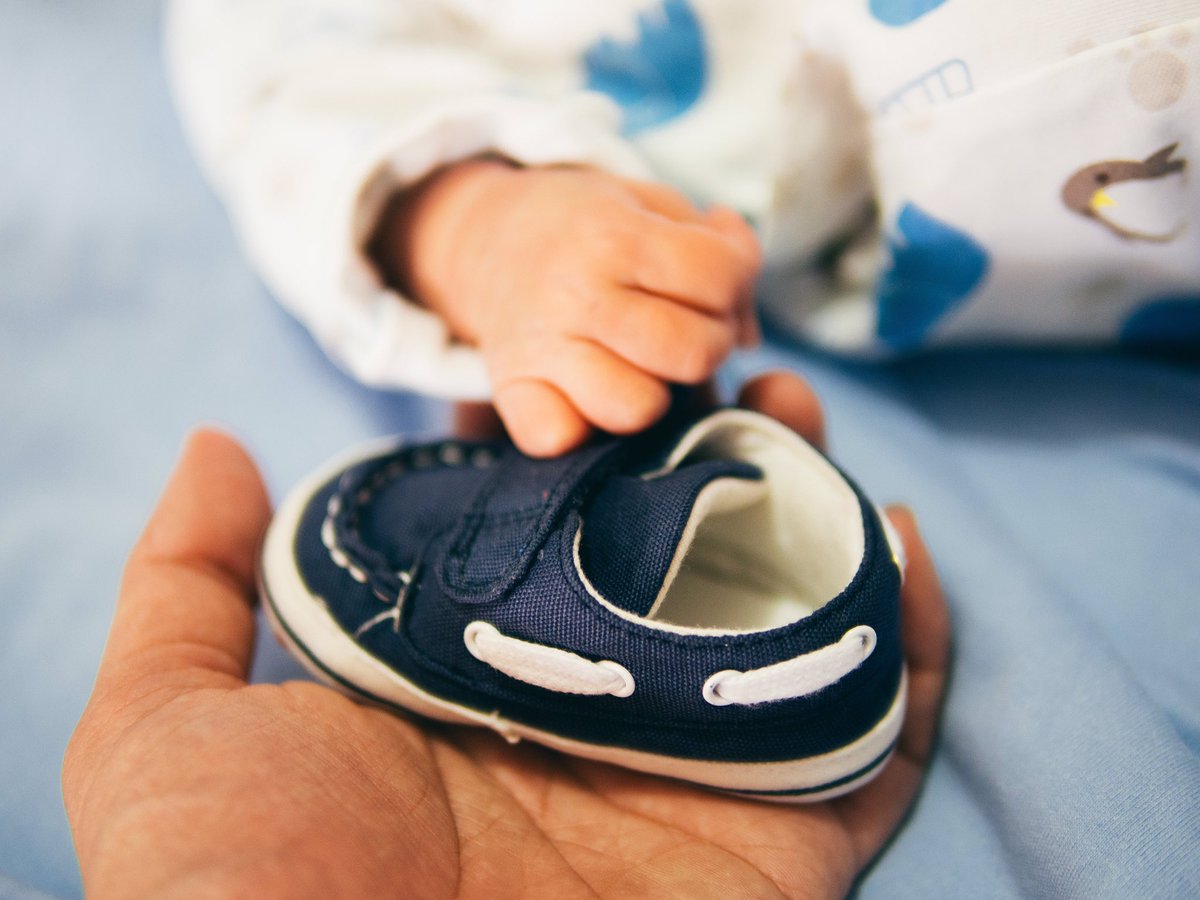 tailoredchap's tweet photo. For the dads that struggled to maintain their workout routines after their first child, what helped you to get back to the gym on a regular basis?

Some don’t let anything get in the way, others struggle immensely. 

#dad #parenting #newdad #gym #fitness #diet #motivation https://t.co/PuHM7fIeaw