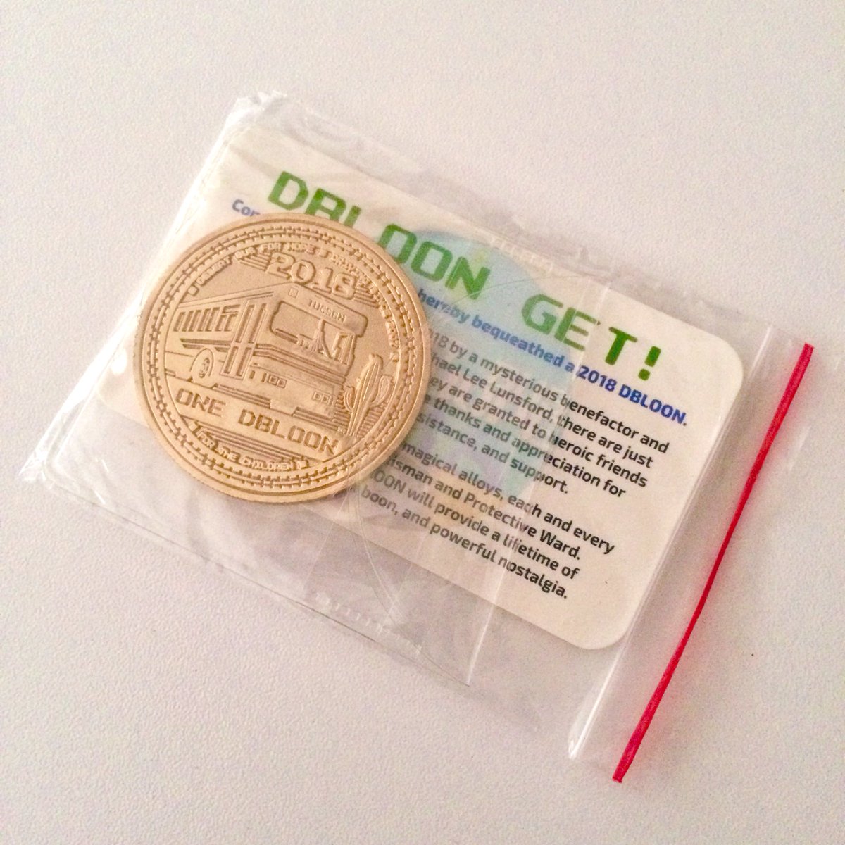 mijichu's tweet photo. Yay! My DBLOON ARRIVED!✨❤️ @DesertBus #db2018 https://t.co/Dg7sOyWIX4