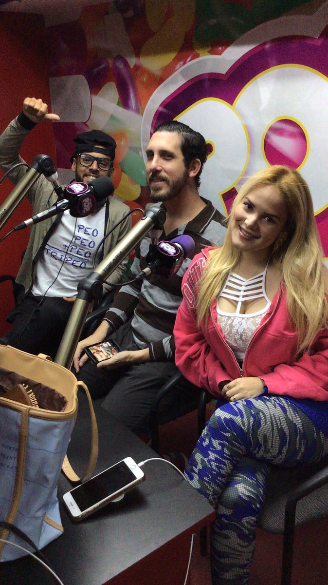 ElGrupeteFM's tweet photo. Feliz día GRUPETE #radio #locutores #pop #Circuitopop. Activos este martes con el concurso del día del #amor en #caracas en el #hardrockcafe https://t.co/YKmovo8HOi