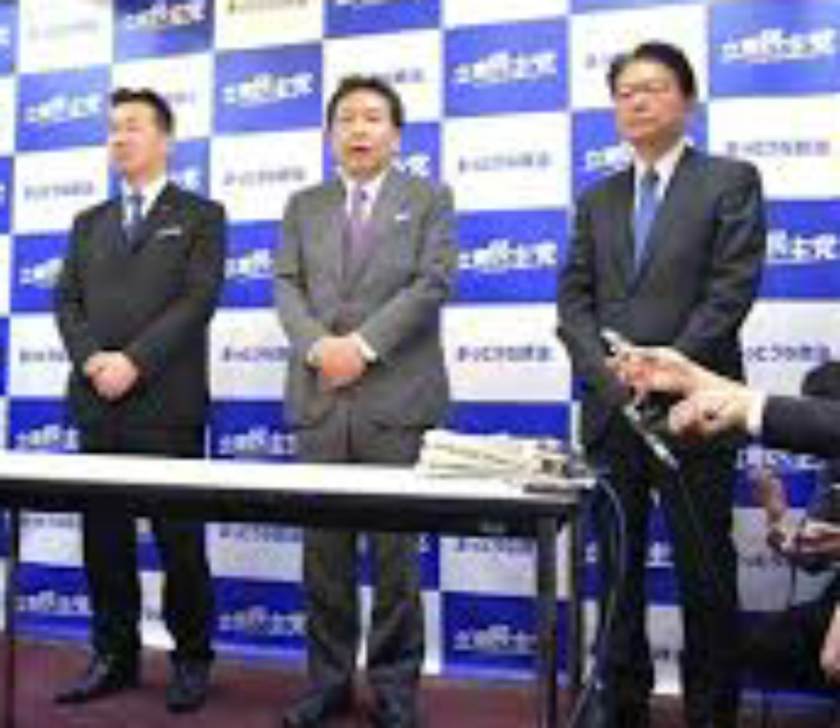 立憲民主：国会対応の狂気
安倍政権に事なら、火が無いところまで、煙を捏造するが

母国「半島のこと」には全く触れない狂気
これ以上、日本国・日本国民を愚弄されてはならない。