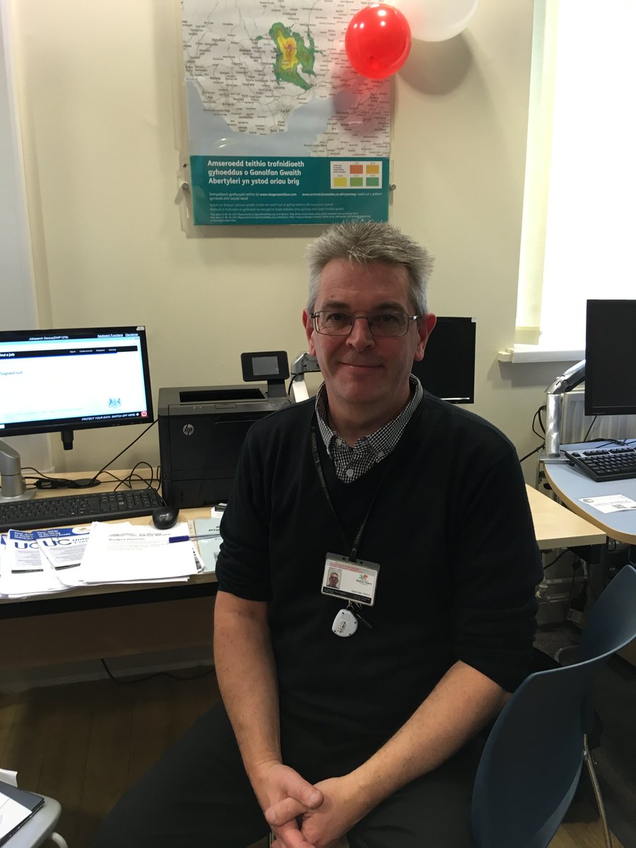 JCPinSEWales's tweet photo. For those about to claim Universal Credit - come and speak to Glenn from @BlaenauGwentCBC to get help with budget planning, at Abertillery jobcentre #PossibilitiesForParents event, open until 12pm. #MoneyAdvice https://t.co/xghrQxtIKz