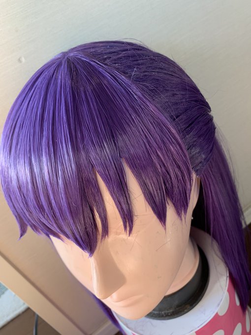 ウィッグをガチガチに固める方法は コスプレにおすすめなスプレーやのり ボンドを徹底解説 Jのヘアメイクacademy