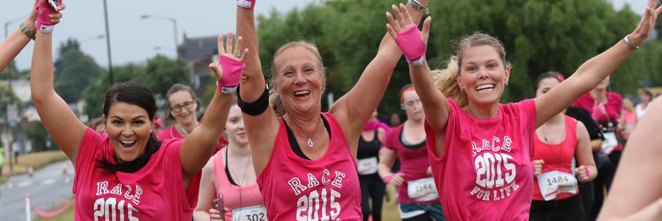 BusheyandOxhey's tweet photo. Bushey &amp; Oxhey FC do Race for Life!
Mums &amp; kids - register now to take part in Watford's 5k Race for Life on 9 June! https://t.co/86SDQe0OXt Then join the Bushey &amp; Oxhey FC team page: https://t.co/k4esFtHtZV Thank you for your support. ⚽️ https://t.co/zCrf7SRFaQ