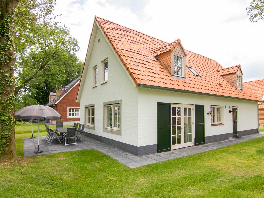 Uitgelicht: Luxe 12-persoons groepsaccommodatie op #Landal park Domein De #Waufsberg in Noorbeek, #Zuid-Limburg. Gelegen in het prachtige Heuvellandschap. Mooie koopkans! Uitstekende verhuuropbrengsten! #belegging #beleggen #recreatiefvastgoed residentia.nl/aanbod/landal-…