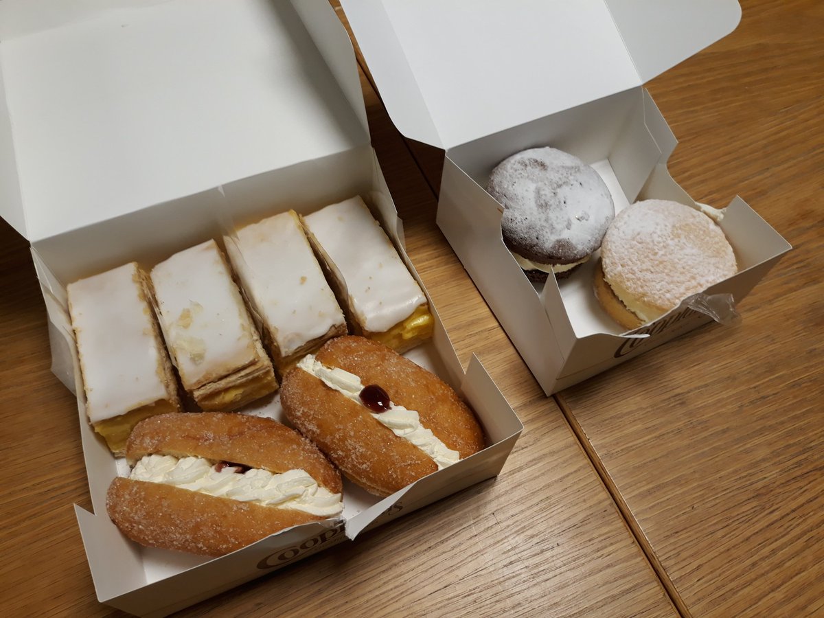 PC456NYP's tweet photo. Apparently, making the news is now a #CakeOffence. I think these should cover it, right @UKCopHumour @BullshirePolice? Made sure to eat in the police station this time! ๐ #Police #CakeFine https://t.co/vY96D49khT