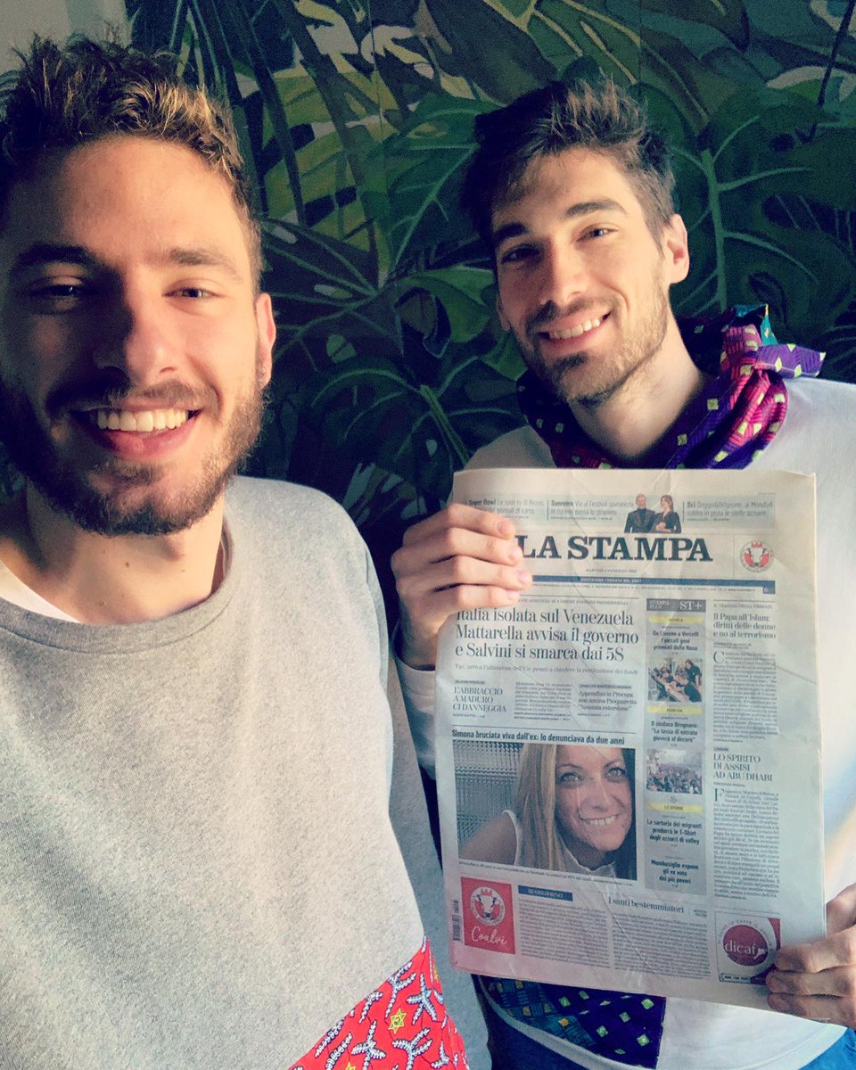brododibecchi's tweet photo. Dopo un lunedì piemontese ad alta intensità, un articolo su @LaStampa che parla del nostro progetto e della collaborazione con la onlus #articolodieci e #colorivivi , che gioia! @vettoriluca @Teuzzzo https://t.co/LvpBB6cEkv