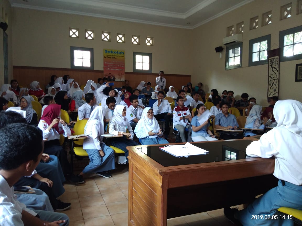 pmi_diy's tweet photo. Musyang & Pemilihan Ketua #Forpis #PMR Kota Yogyakarta hari ini (5/2/2019) memilih Hanina Nafisa Azka PMR Unit SMAN 5 Yogyakarta sebagai Ketua Forpis PMI Kota Yogyakarta tahun 2019. Selamat ya! @palangmerah #PMISiapBantu https://t.co/IMwq3PJSVU