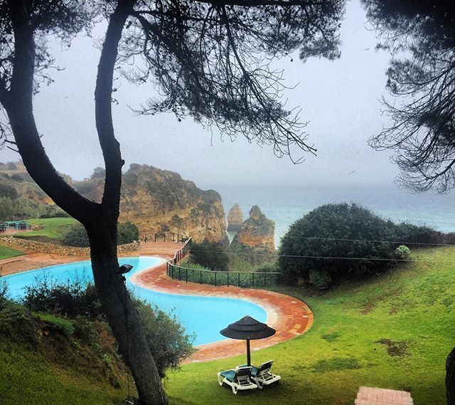 RixtBarendsma's tweet photo. Perfect spot in the Algarve! Spend your holiday here of choose this location for a wedding ceremony!
#Algave #Alvor #coast #Portugal #visit_portugal #portugal_places #portugal_em_fotos #algarvelovers #prainha #atlanticpool #portugal_lovers #portugal_gems https://t.co/Kq6eQEsco2