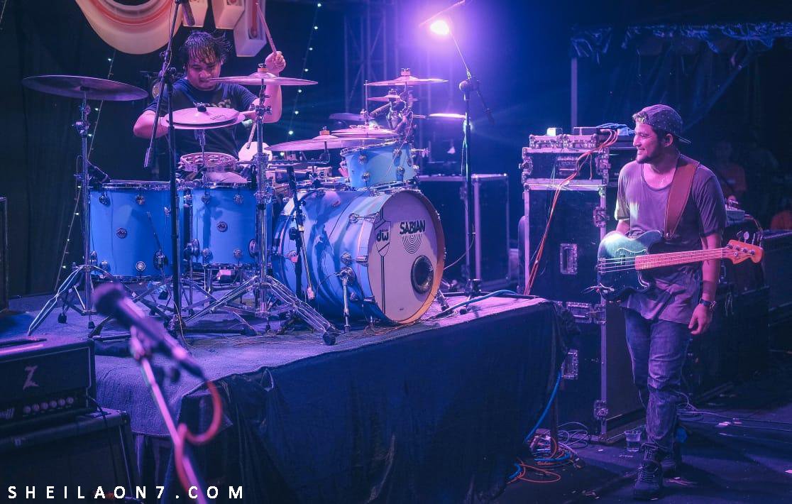 sheilaon7's tweet photo. "https://t.co/u4iCIQOkEL Concert" GOR Lembu Peteng Tulungagung. Minggu, 3 Februari 2019.

#sheilaon7 #sheilaon7day #sheilagank #so7tulungagung #so7jatim #SheilaonFebruary #LAzoneid #Concert #BedaItuKita #Tulungagung https://t.co/XN8UHNPFRE