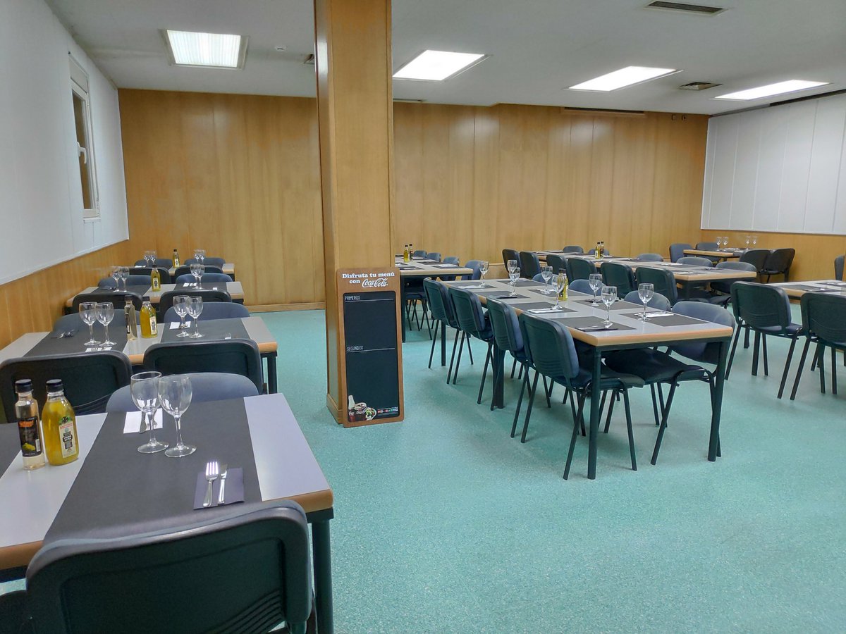 informaticaupm's tweet photo. Ya está abierta cafetería y habilitada de nuevo la barra. Aquí tenéis los precios del menú, desayunos y demás. https://t.co/scutJv8EEu