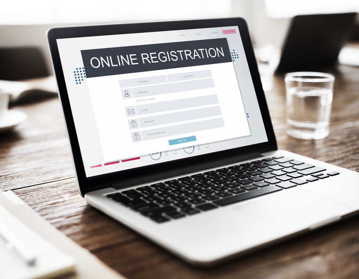 Rosebank_Int's tweet photo. Don't let registration period pass you by. You can still apply and register to study at IIE Rosebank College in 2019, but the clock is ticking! 
Read more here https://t.co/1iE5m2iiwH.  
#ChooseDay #ChooseRC #2019RegistrationOpen #ChooseDay https://t.co/WK3bB9Qx5R