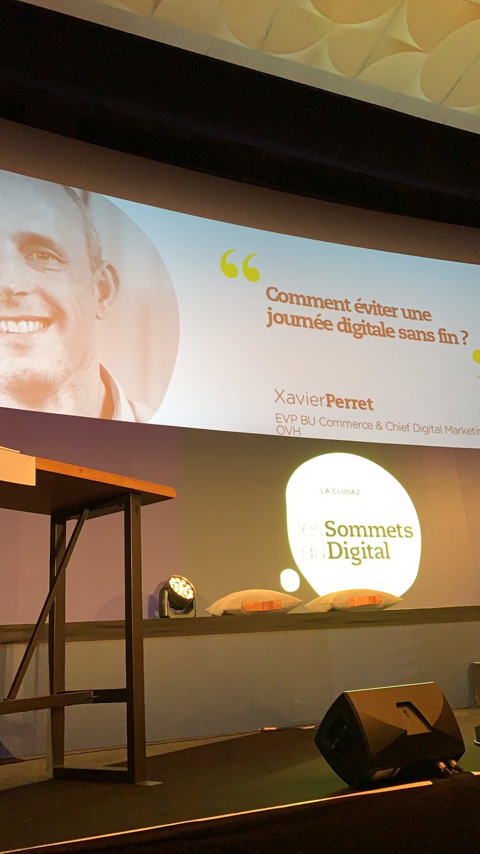 camillejourdain's tweet photo. Mettre trop de data dans le digital, c’est pénaliser votre modèle.
Ajouter de l’intuition permet d’humaniser l’entreprise.
L’intuition, c’est une valeur clé dans le digital.
@xavperret @ovh_fr @sommetsdigital 
#SOMDIG19 #bousculer #connecter #inspirer #digital #LBDW https://t.co/JID8CRr8oh