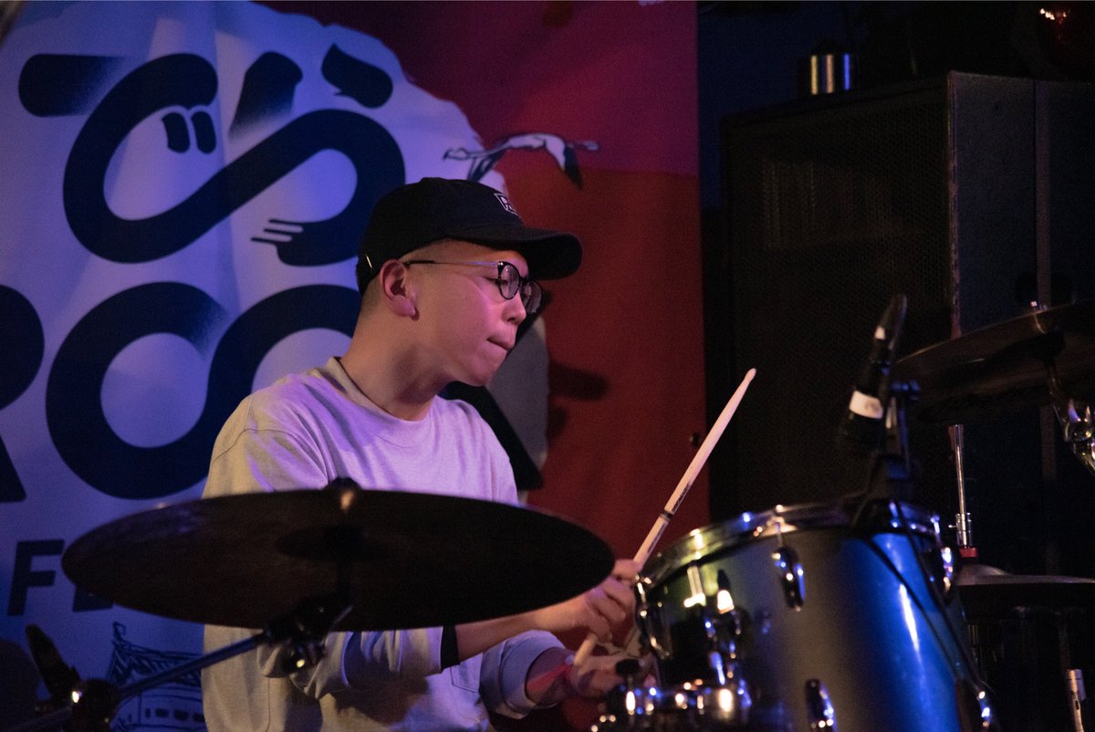 YONONACA_BAND's tweet image. メンバーみんないい顔してるねー！

Dr 平松直訓 @hiramatsu_maty 
Rap 松岡直哉 @LOSTFILM708m 
Ba 舟橋孝裕 @funahashiiiiiii 
Gt 西村直人 @ritual_blues

photo @tomlivephoto 

#でらロック #2YOU