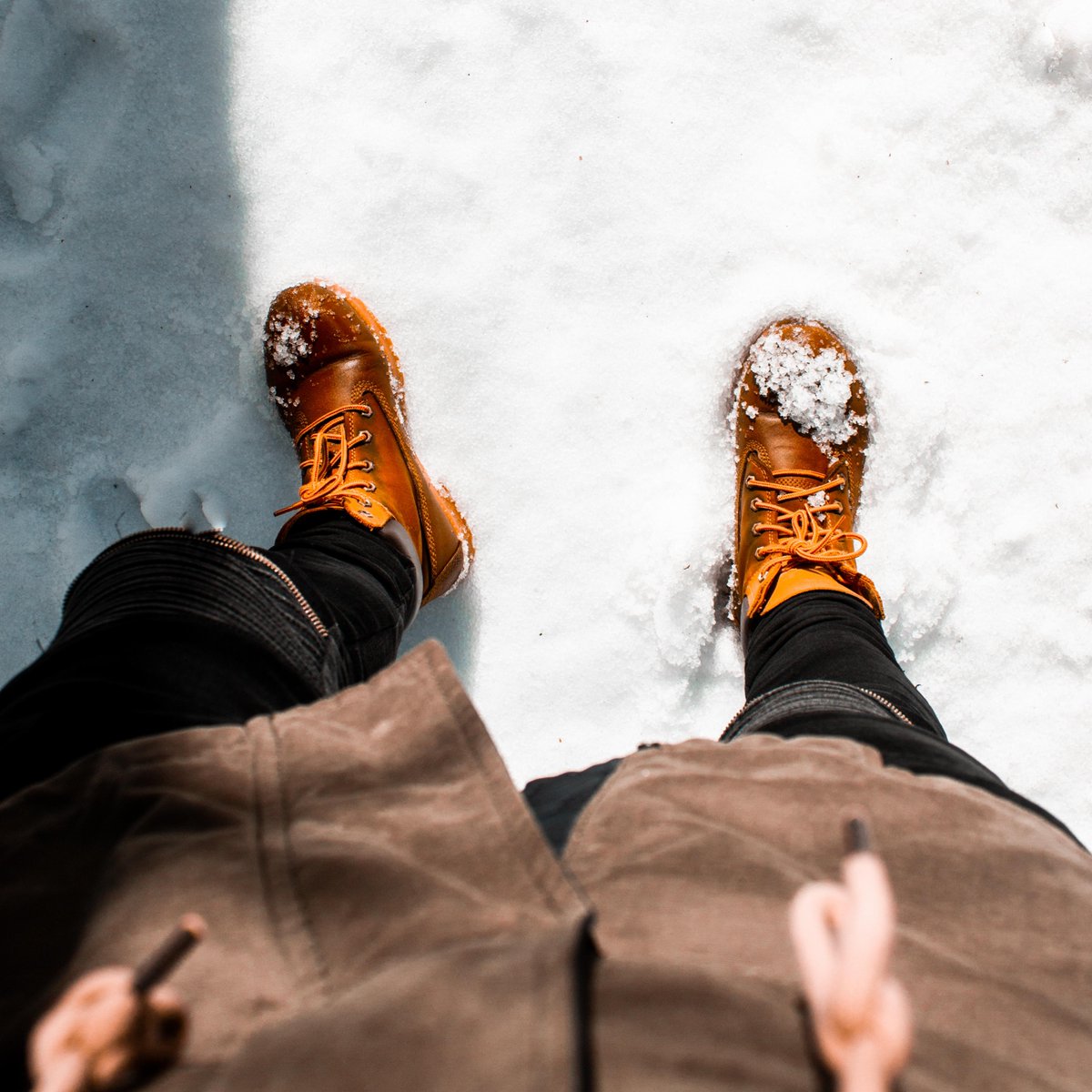 saldiprivati's tweet photo. L'unico vantaggio di queste nevicate è che abbiamo una buona scusa per comprare un nuovo paio di stivali 👢
#stivali #boots #saldiprivati https://t.co/ADStdGQJwx