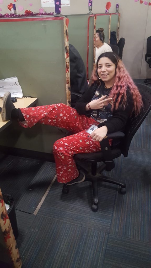 Marthagd_mxcli's tweet photo. Love my Job and love when they plan at my site to be Pijama day!! Woop woop!! #Comfort #Pjs #Relax #PurleLife https://t.co/KebqrhhnVJ
