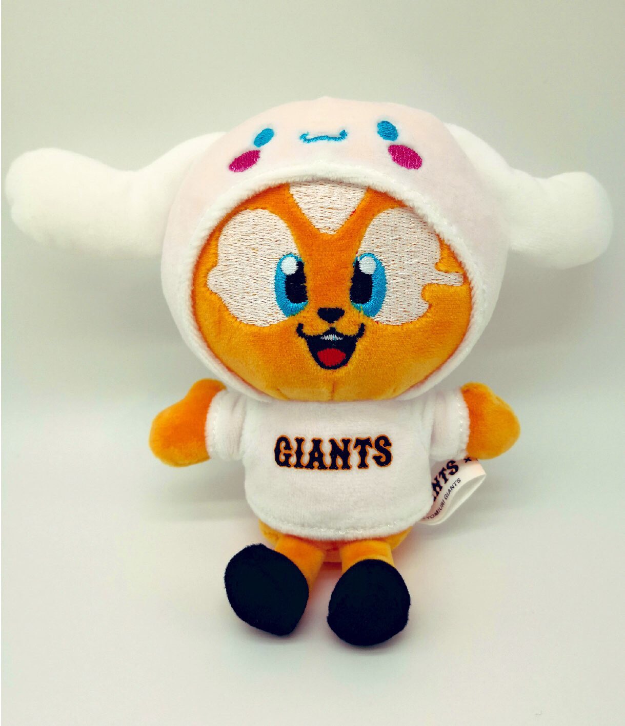 読売ジャイアンツ グッズ イベント情報 公式 新商品 サンリオ キャラクターとのコラボグッズが登場 ボールチェーン付きぬいぐるみ シナモロール T Co 816vtdu7el ジャイアンツ 巨人 Giants サンリオピューロランド T