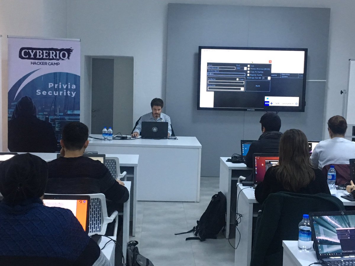 gazisiber's tweet image. Sayın Tolga Sezer, “Zararlı Yazılımlar, Antivirüs Uygulamalarını Atlatma Teknikleri ve Zararlı Yazılım Geliştirme” adlı konu ile eğitime başlamıştır. #priviasec #cyberio #gazisiber #siber #güvenlik #hackercamp #hacker #security