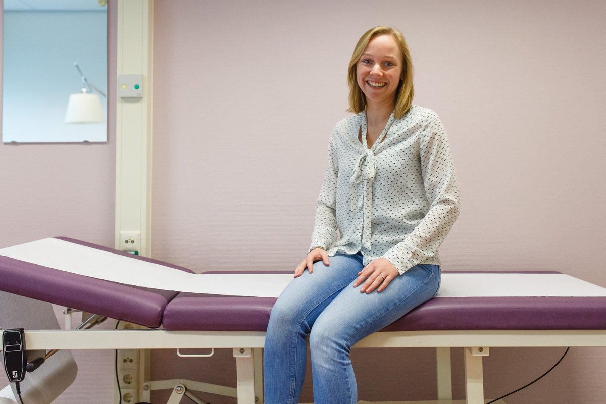 Aangetoond is dat obesitas geassocieerd is met een verminderde cognitie. Er is echter nog veel onbekend over het verband tussen obesitas en de hersenen en het effect van gewichtsverlies. Dit is wat Debby onderzoekt in de BARICO-studie bit.ly/2TvDy2f #obesitas #onderzoek