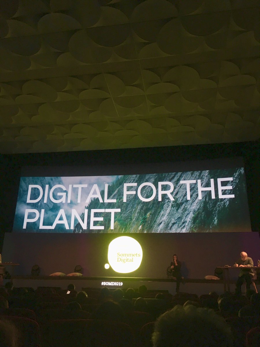 “Digital is the answer but what is the question?” @inesleonarduzzi de @digitalfortheplanet #SOMDIG19