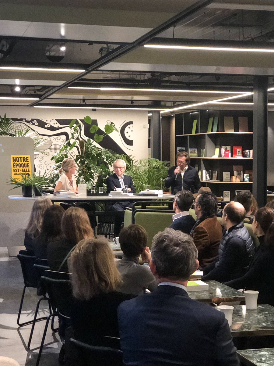 SaguezPartners's tweet photo. Notre époque est-elle favorable aux audacieux ? Après l’exposition Quasar Khanh, regards croisés entre plusieurs belles personnalités à la Manufacture Design. #audace https://t.co/QTk3u4A6yj