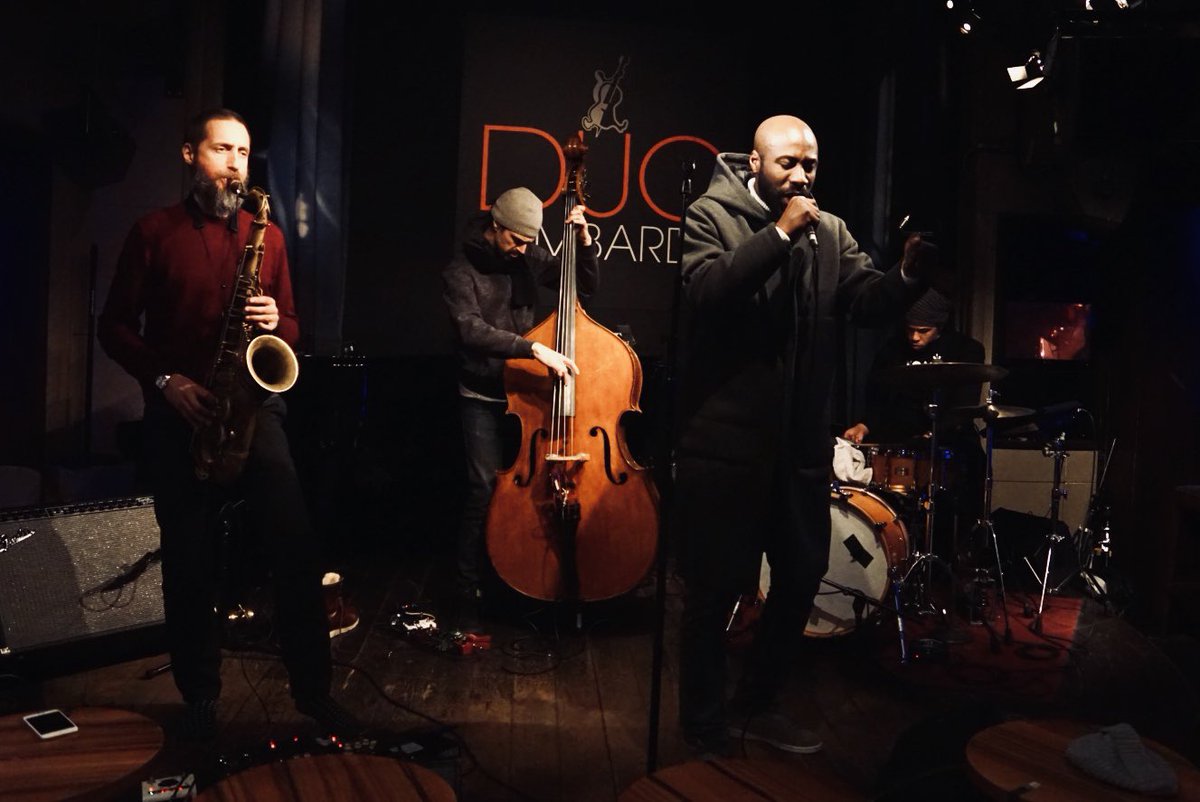 Thiefs au Duc des Lombards : un hybride entre Jazz et Hip Hop, infusé d’électronique. Une fusion des genres chère au contrebassiste Keith Witty et au très sollicité saxophoniste Christophe Panzani