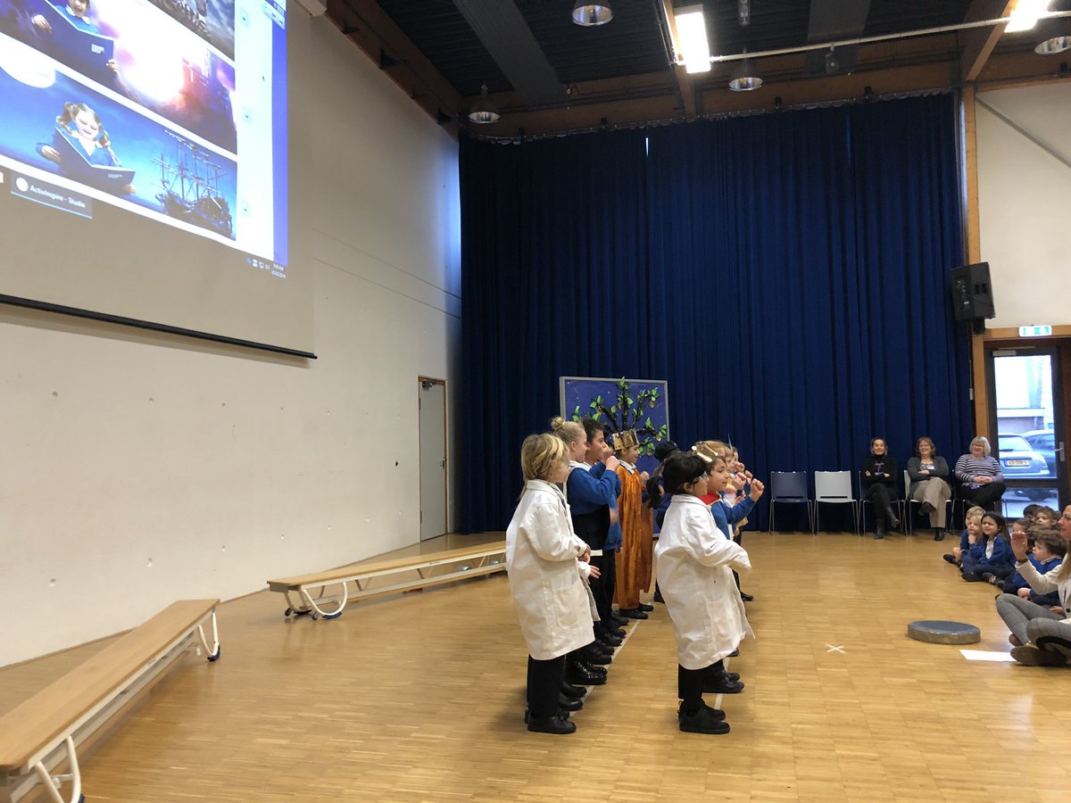 ChrisBaileyNHS's tweet image. Fun, storytelling, music and drama with #jsvy2 @BSNJSV in assembly this morning #thefirebird