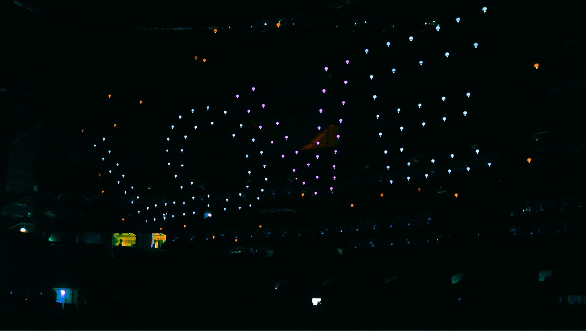 smugnier's tweet photo. 150 Custom Intel Drones Illuminate the Stadium during Pepsi Super Bowl LIII Halftime Performance https://t.co/jXFMG3MlOF #nowebagency #Drones #Intel #IntelShootingStar #IntelSports #IntelTrueView #NFL #SuperBowl https://t.co/cvBkfE4EeG