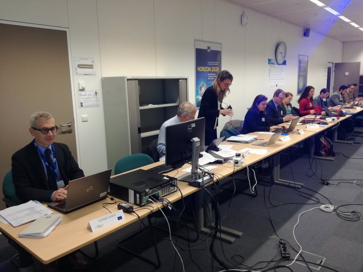 URBANREC_H2020's tweet image. Review Meeting already started @EU_H2020 Show must go on❗