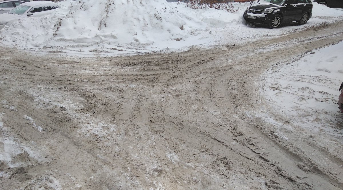 tatyana_zima201's tweet image. @SamMobilePriem
#Садовая 329, нечищенные дворы новых домов.