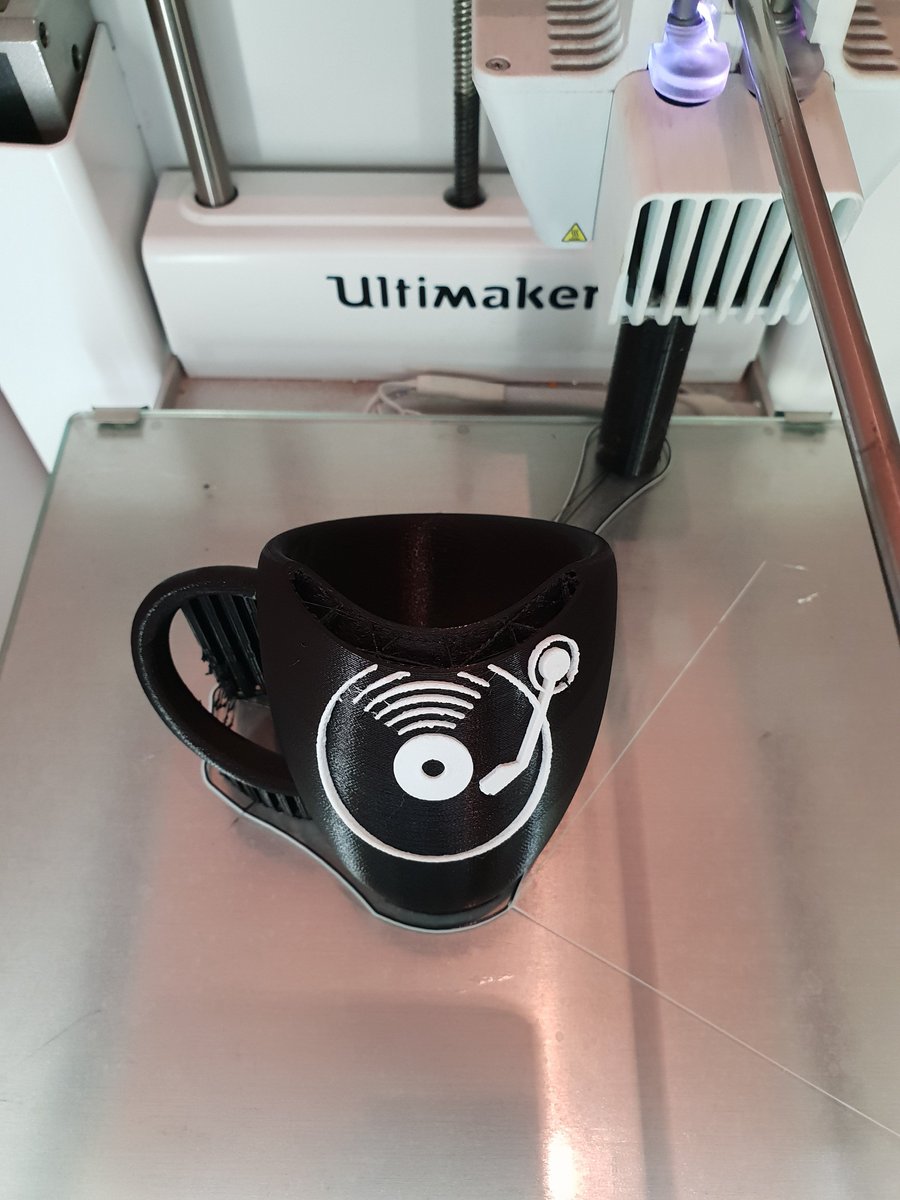 3dp4me's tweet photo. Floating cup #sculpture. 
Desired from @vinylcafenis 🤔😏
Made 😁
Printed 👌
Thanks @dizzajners for #3dmodelling 👈👌
#3Dprinting #3Dprinted https://t.co/aKN7SX2fRx