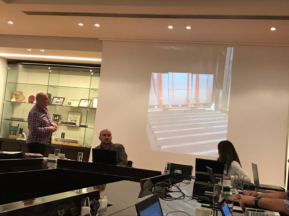 florian_ptv's tweet photo. @Clusters20_EU presents findings from testing New Modular Load Units at project partners JDR and WFS. Loading and unloading from all sides; automated loading. @PTVGroup https://t.co/nQeVjJ2BQe