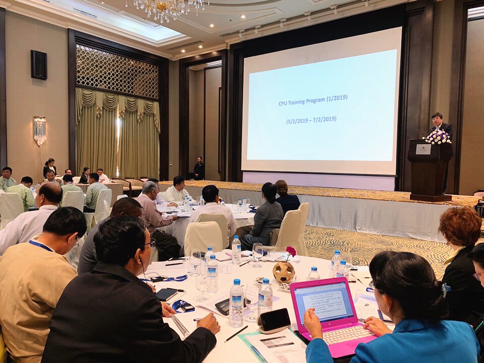 UNDPSPC's tweet photo. Streamlining #AntiCorruption initiatives are essential for effective implementation!
Mr. Euy-Whan Kim, Senior Advisor on Anti-Corruption @UNDP, and @USPC share Koreaโs experience using the #CorruptionRiskAssessment to fight corruption ๐๐ป
#ACCMyanmar #MyanmarWorkshop
#DSP #SDG16 https://t.co/Ea3z1iSl8z